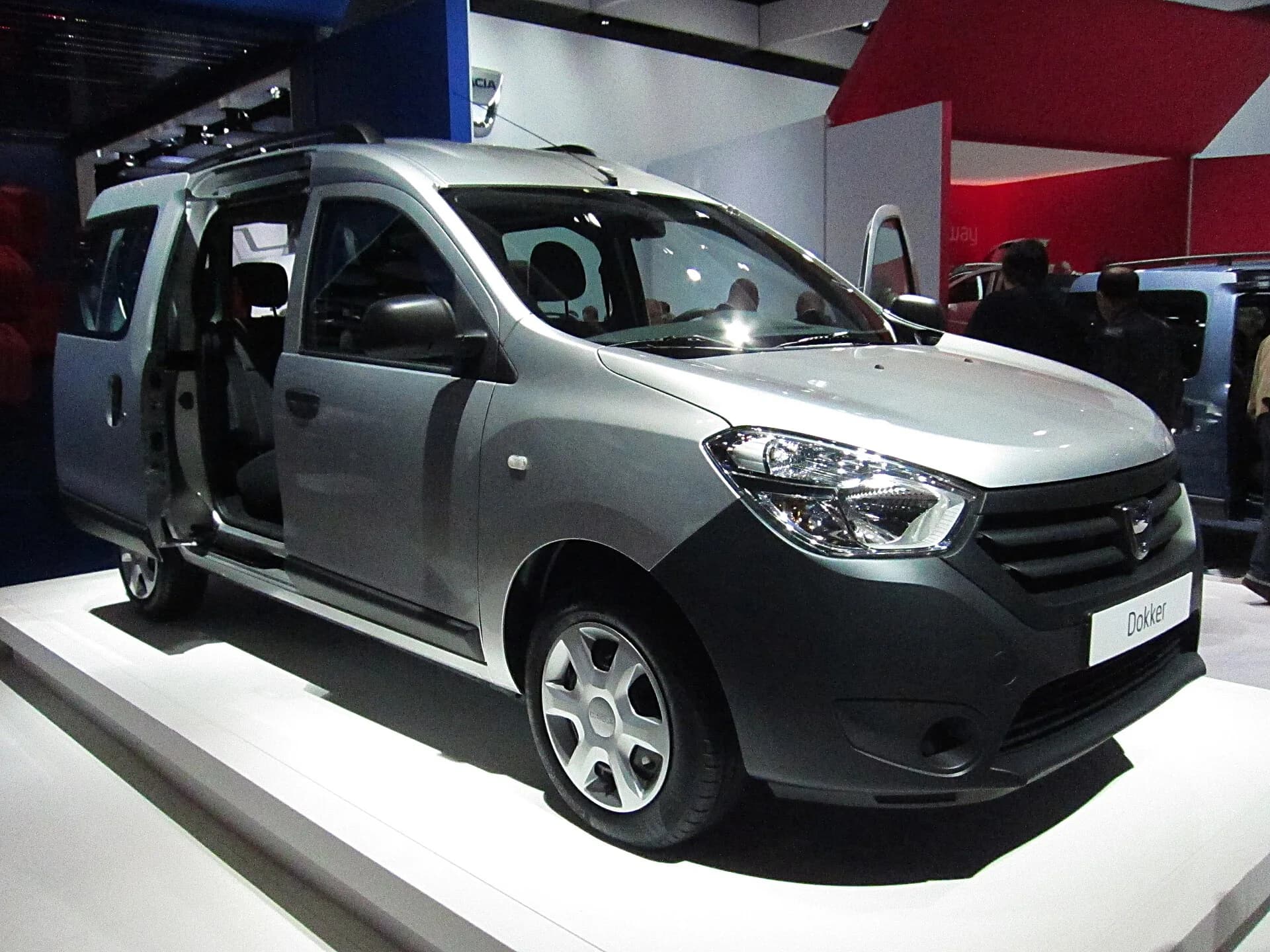 Dacia Dokker 2023 — 1/2
