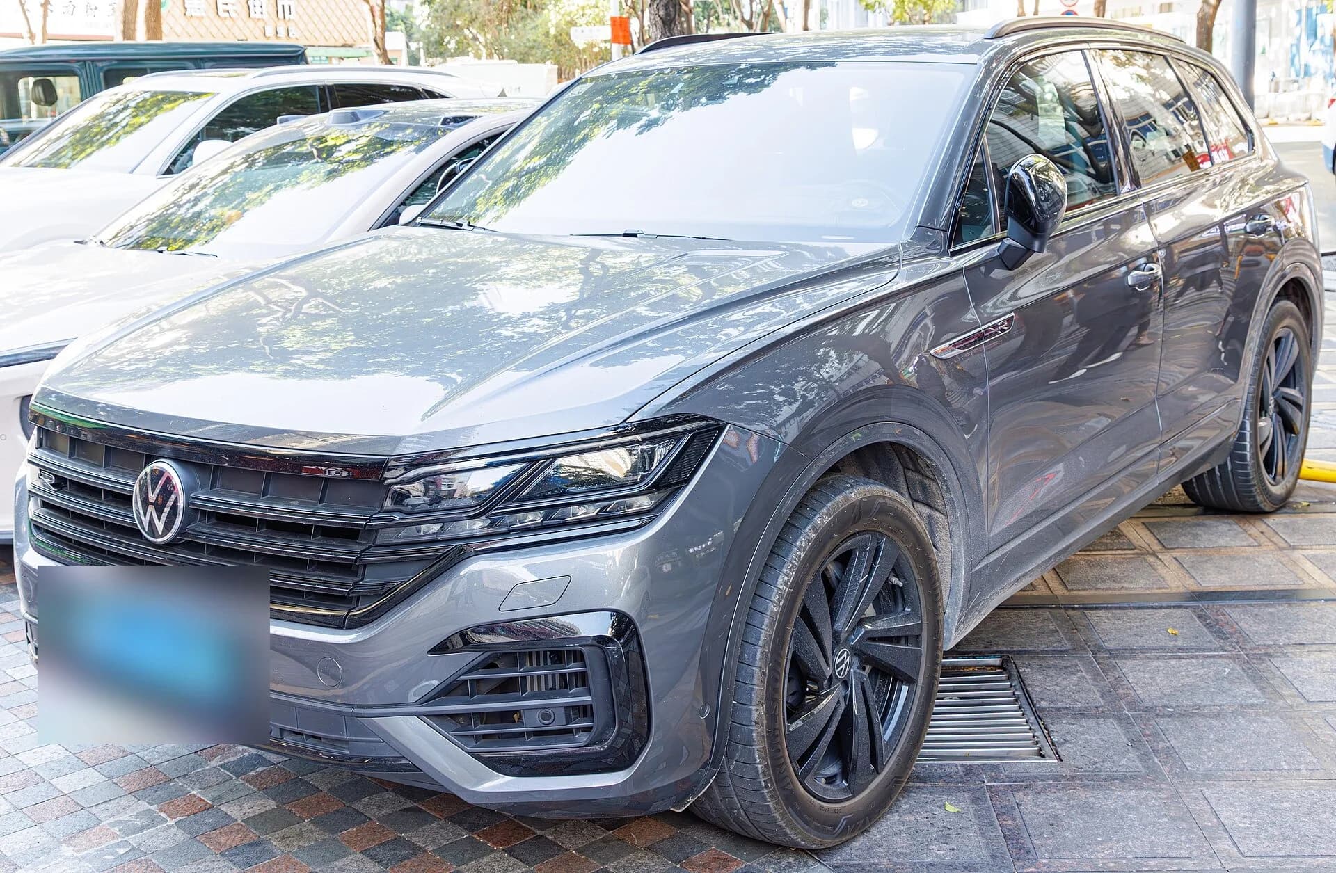 Volkswagen Touareg 2022 — 1/1